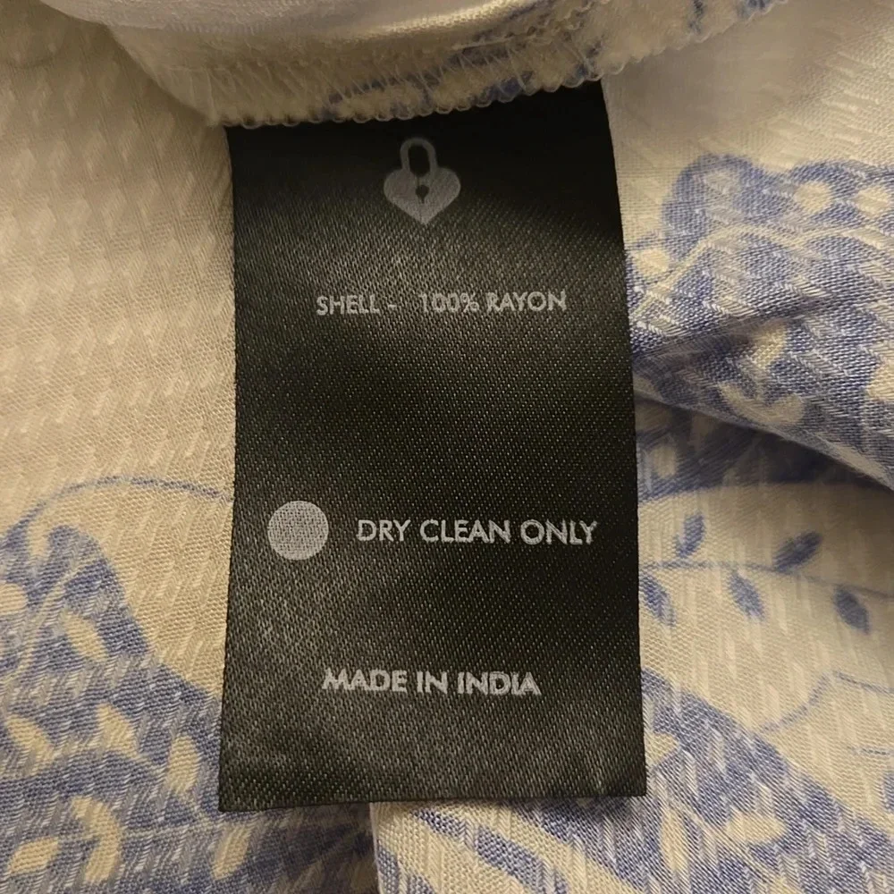 Emily Lovelock NWT Boho Style Bishop Sleeve Loose fitting Blouse size SMALL - Picture 16 of 16